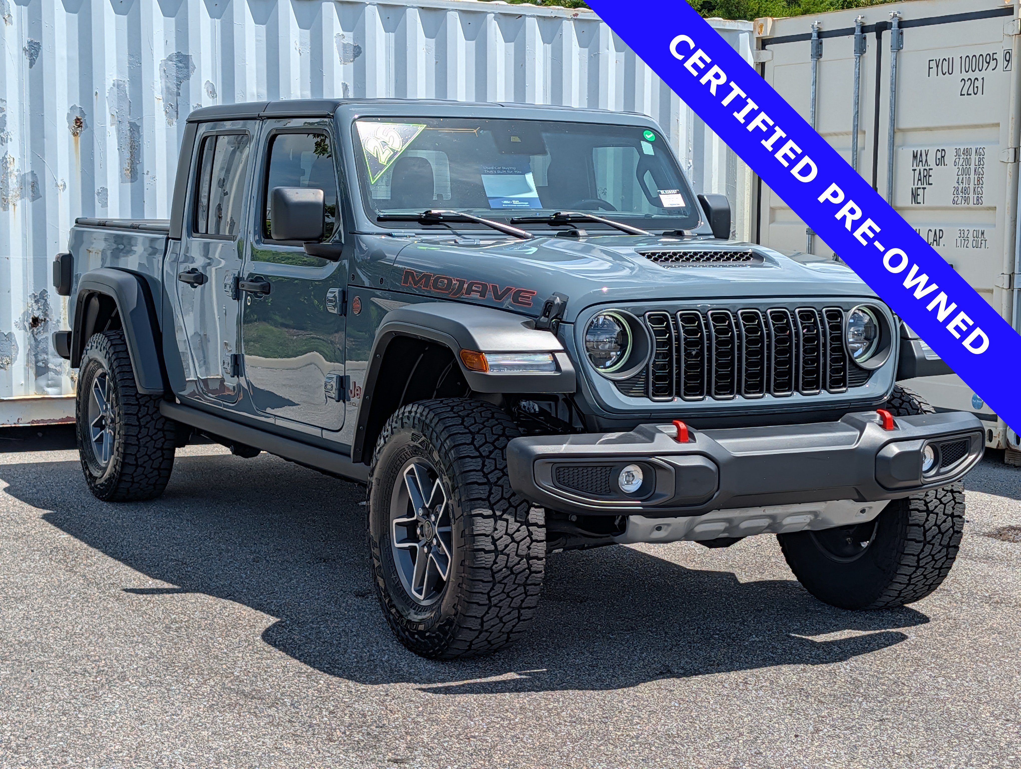 Used 2025 Jeep Gladiator Mojave w/ Convenience Group AWD/4WD image 1