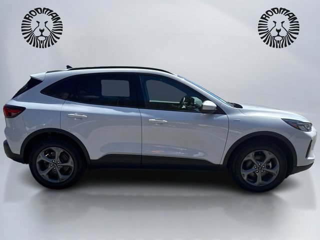 Certified 2025 Ford Escape ST-Line Select AWD/4WD image 5