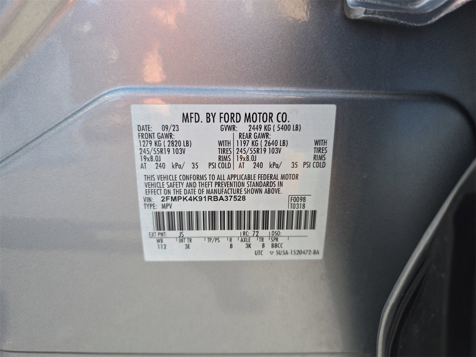 Certified 2024 Ford Edge Titanium image 29