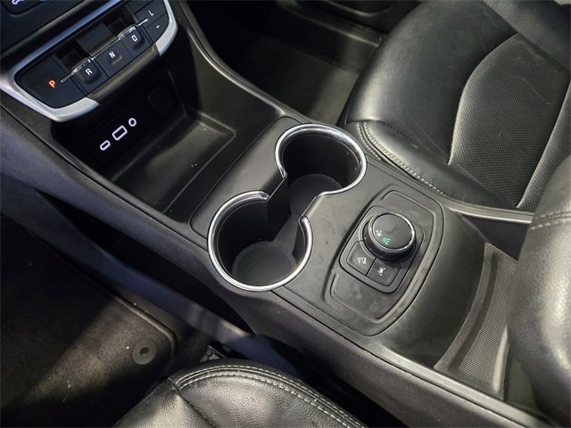 Used 2022 GMC Terrain SLE w/ Elevation Edition image 21