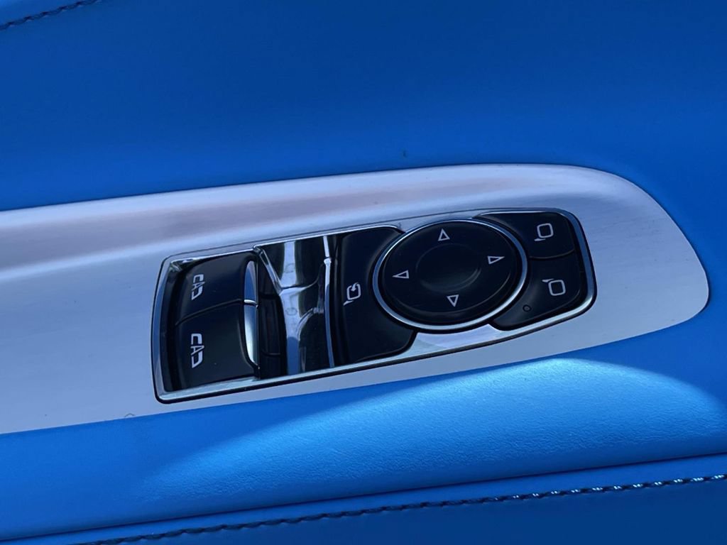 Used 2022 Chevrolet Corvette Stingray Premium Cpe w/ Z51 Performance Package RWD image 16