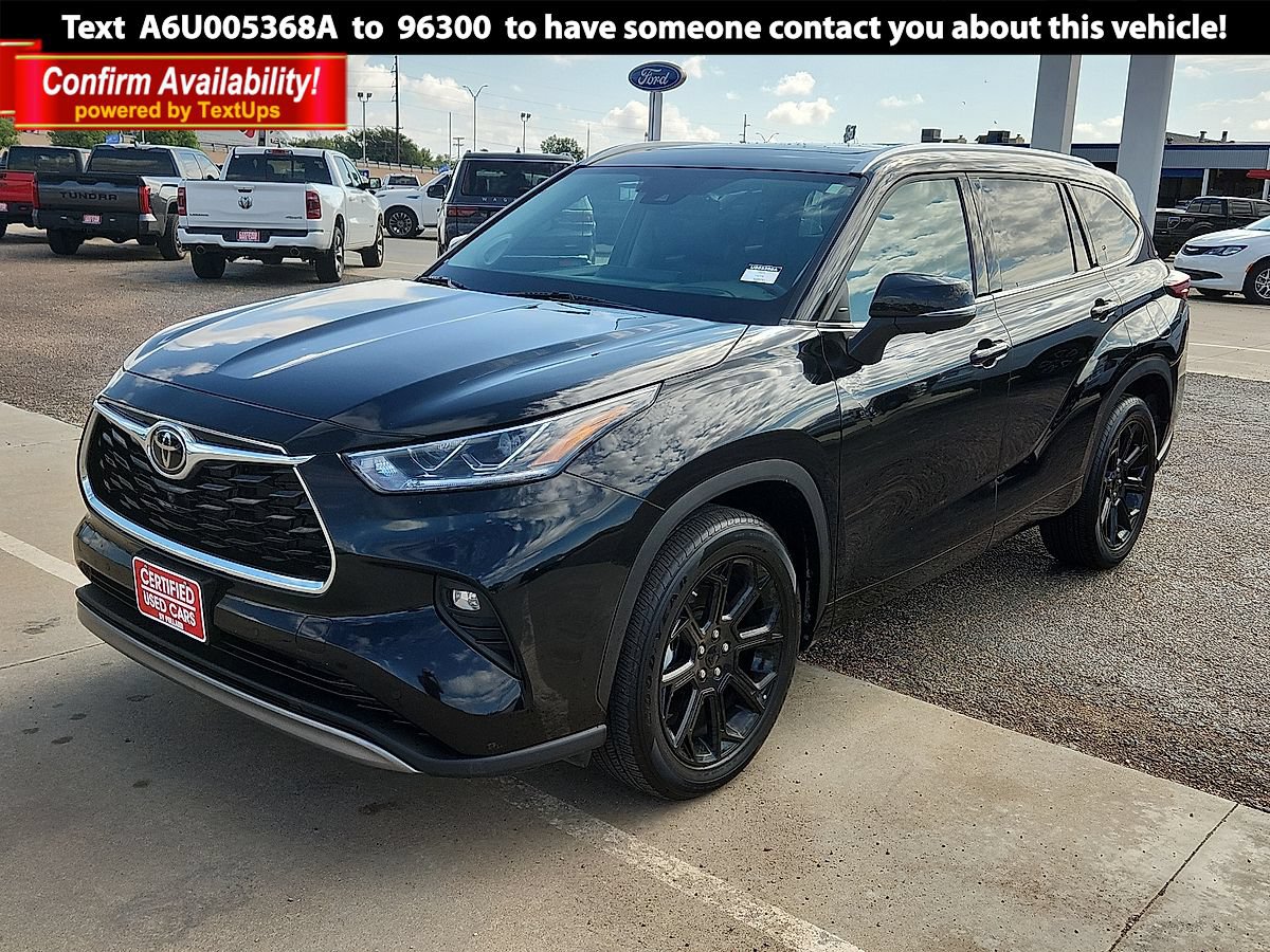 Used 2024 Toyota Highlander Platinum FWD image 1