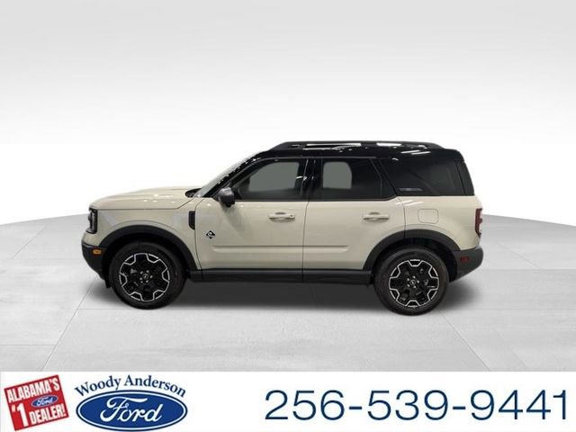 Certified 2025 Ford Bronco Sport Outer Banks w/ Outer Banks Tech Package+ AWD/4WD image 3