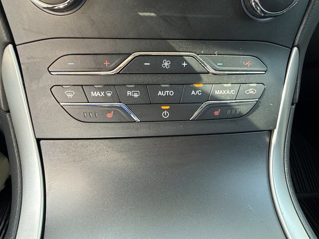 Certified 2020 Ford Edge SEL w/ Convenience Package FWD image 32