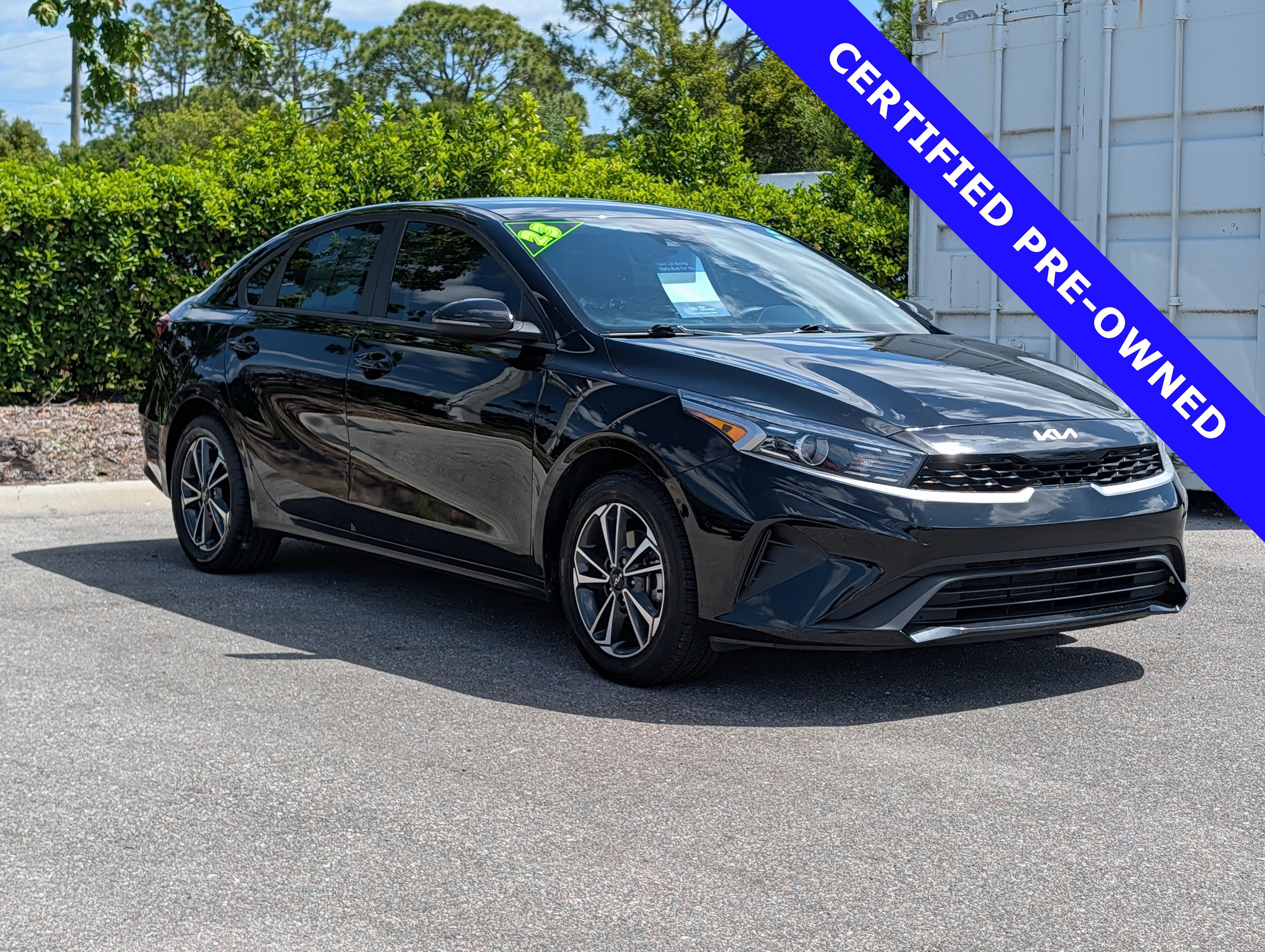 Used 2023 Kia Forte LXS w/ LXS Technology Package FWD image 7