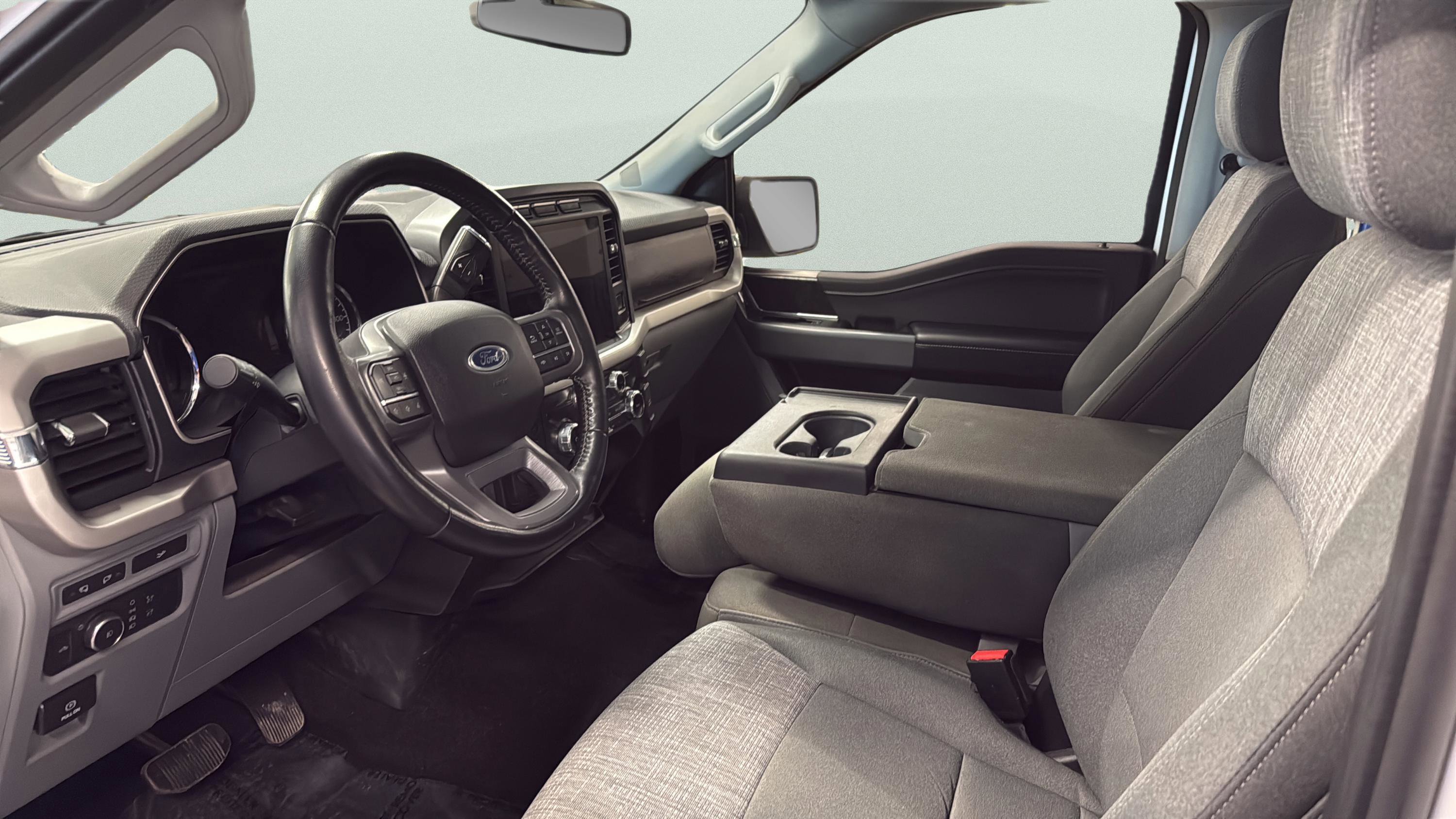 Certified 2022 Ford F150 XLT w/ Equipment Group 302A High image 10