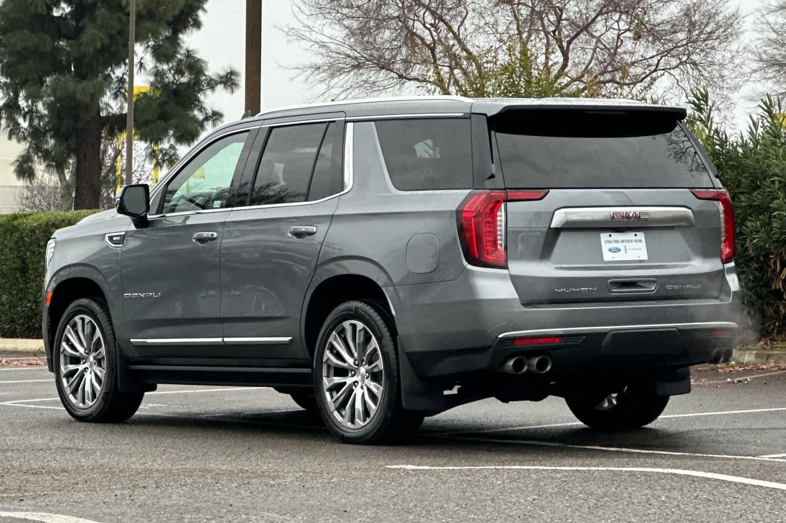 Used 2021 GMC Yukon Denali image 3