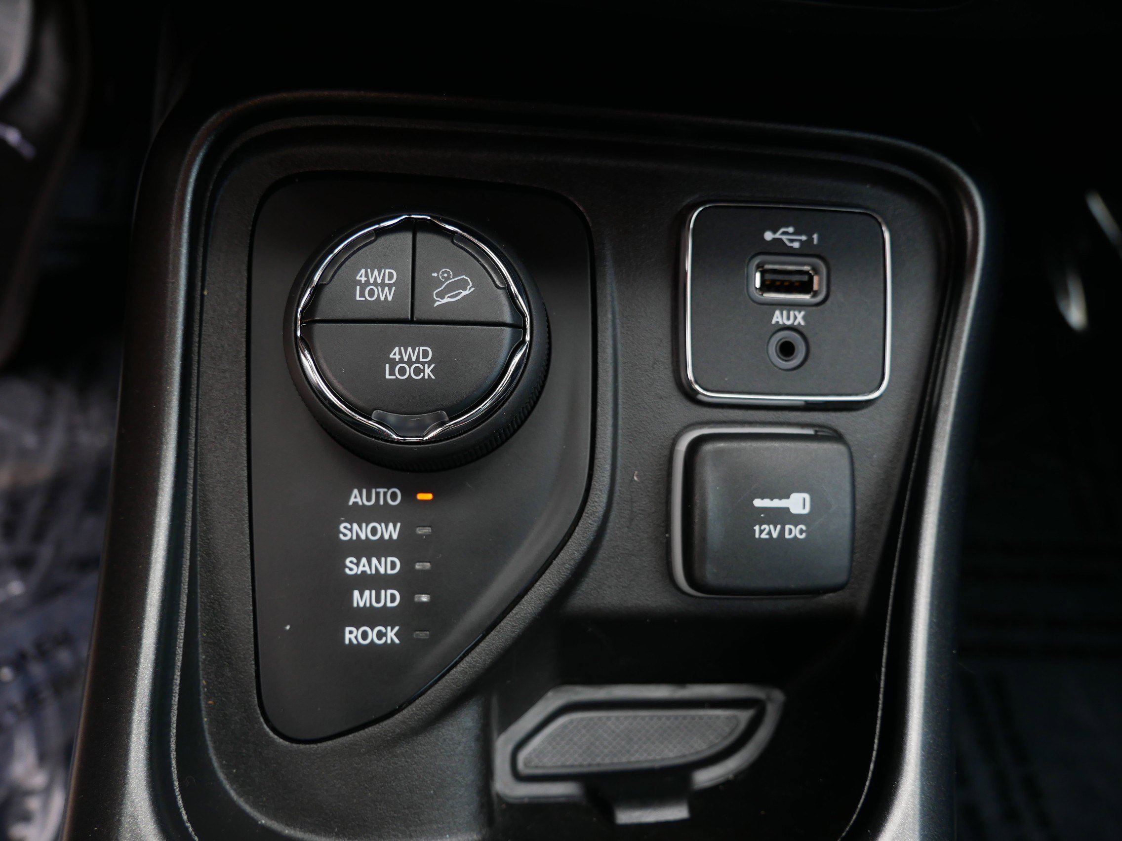 Used 2019 Jeep Compass Trailhawk w/ Safety & Security Group AWD/4WD image 31