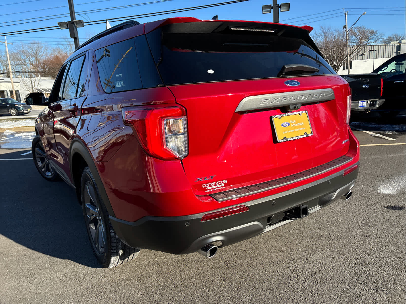 Certified 2023 Ford Explorer XLT w/ Equipment Group 202A image 3