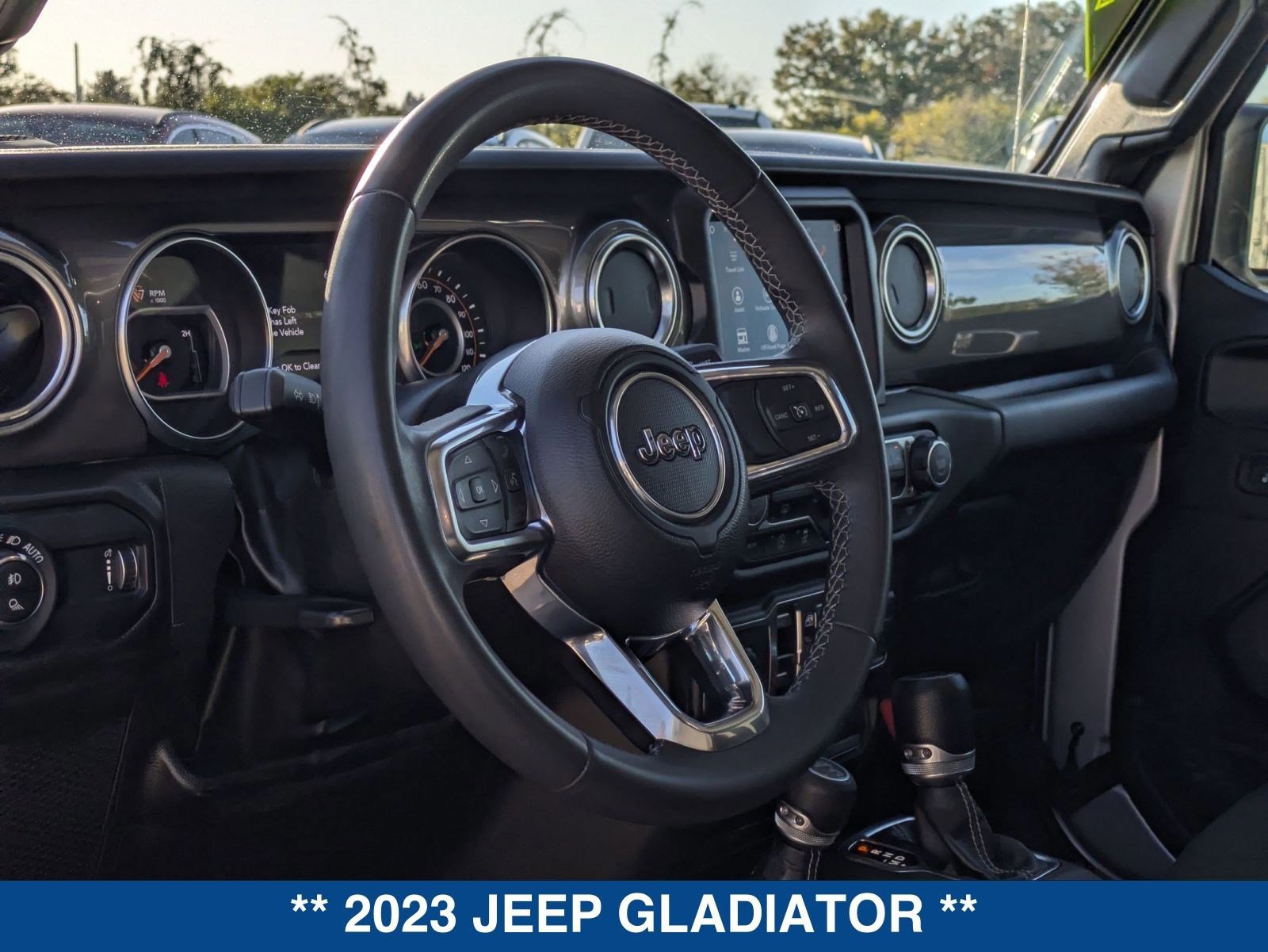 Used 2023 Jeep Gladiator Overland image 22
