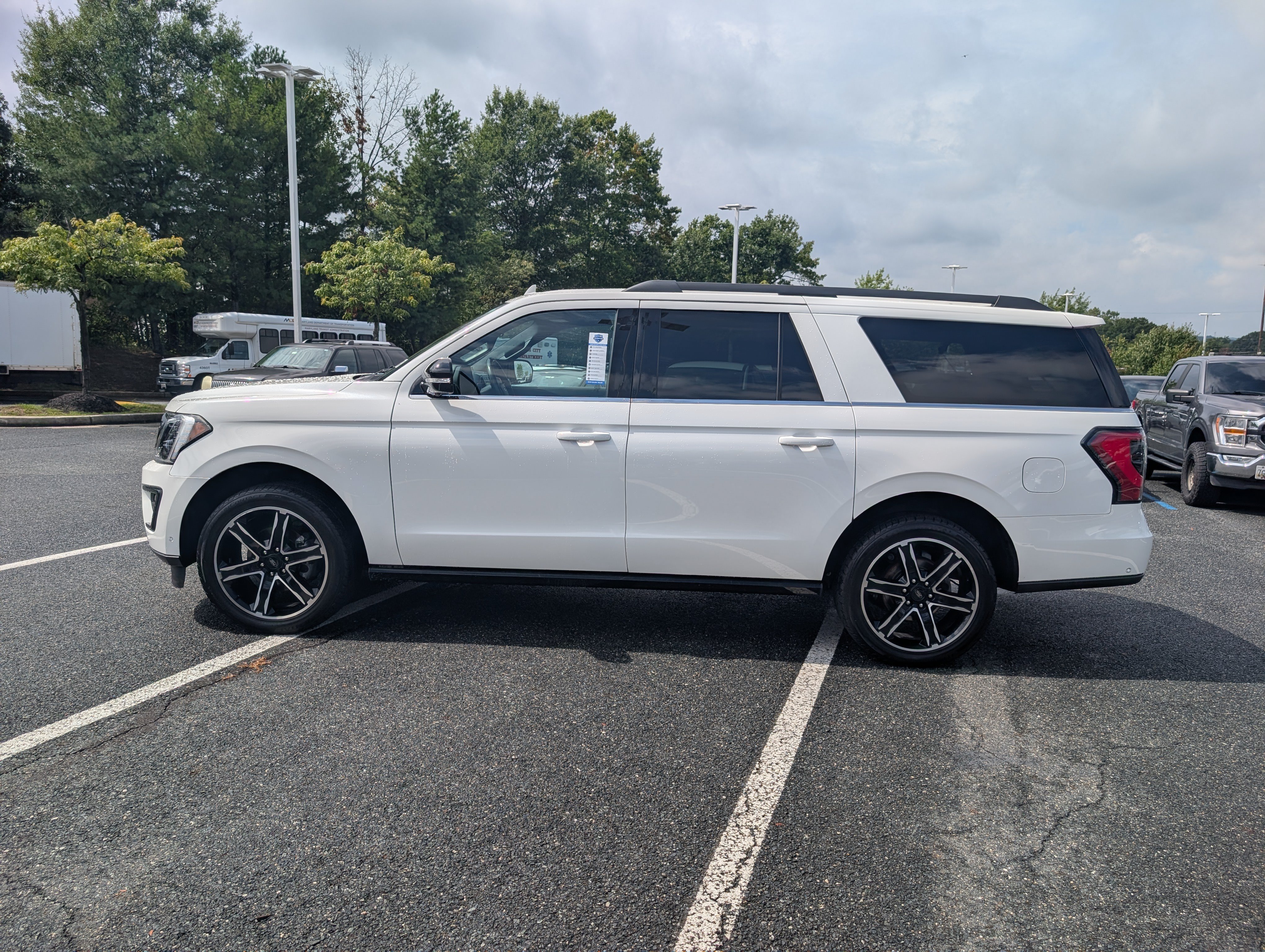 Certified 2021 Ford Expedition Max Limited AWD/4WD image 6