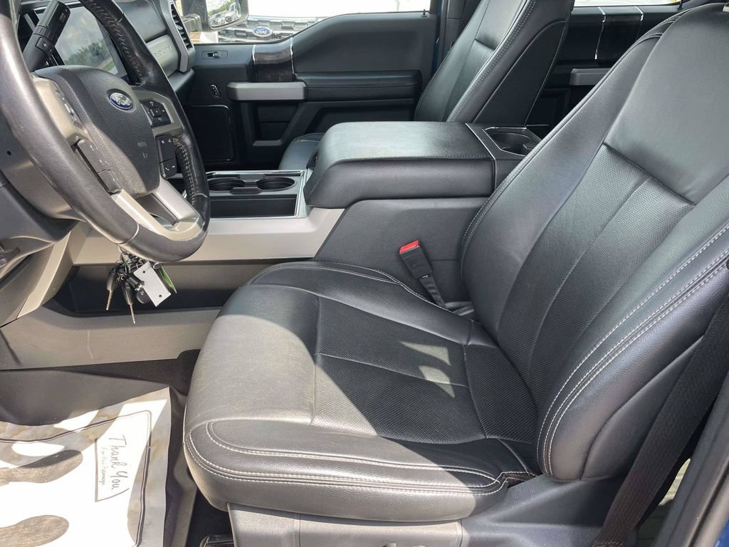 Certified 2022 Ford F250 Lariat w/ Black Appearance Package AWD/4WD image 4