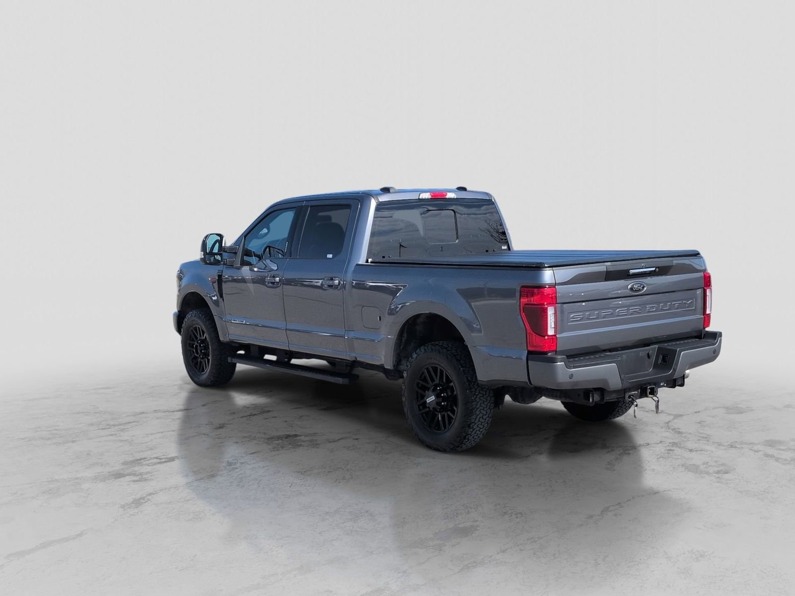 Certified 2022 Ford F250 Lariat w/ Black Appearance Package image 5