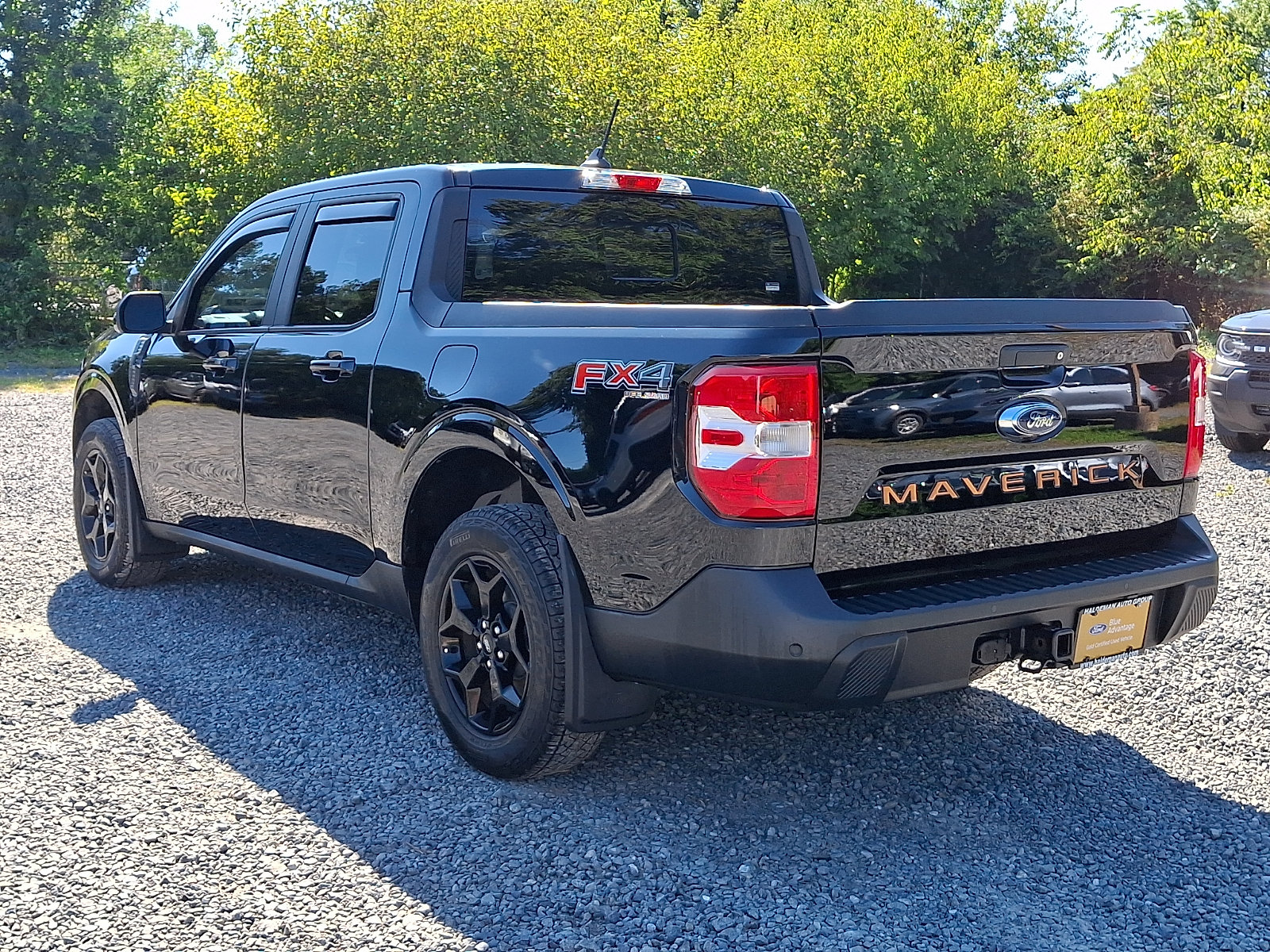 Certified 2024 Ford Maverick Lariat w/ FX4 Off-Road Package AWD/4WD image 5