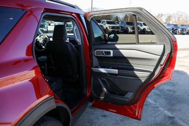 Certified 2021 Ford Explorer XLT w/ Equipment Group 202A image 37