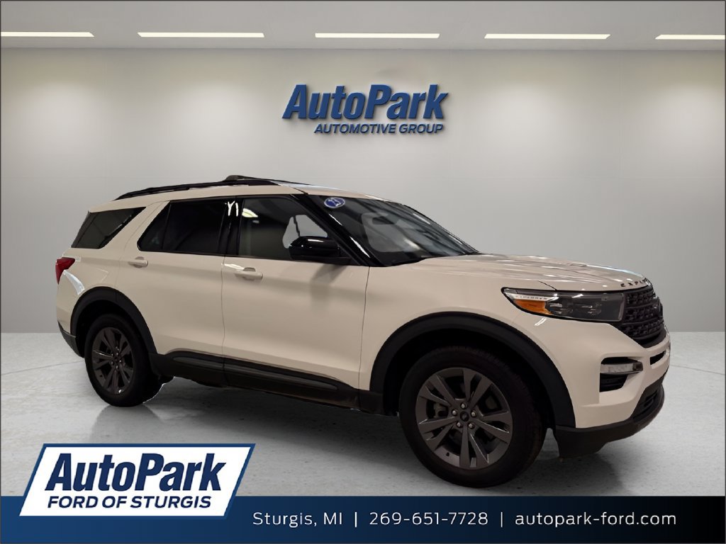 Certified 2023 Ford Explorer XLT w/ Equipment Group 202A