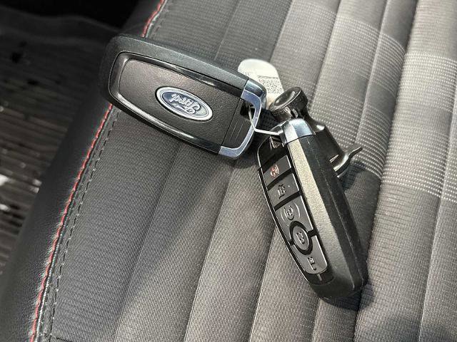 Certified 2025 Ford Explorer ST-Line w/ ST-Line Street Pack image 31