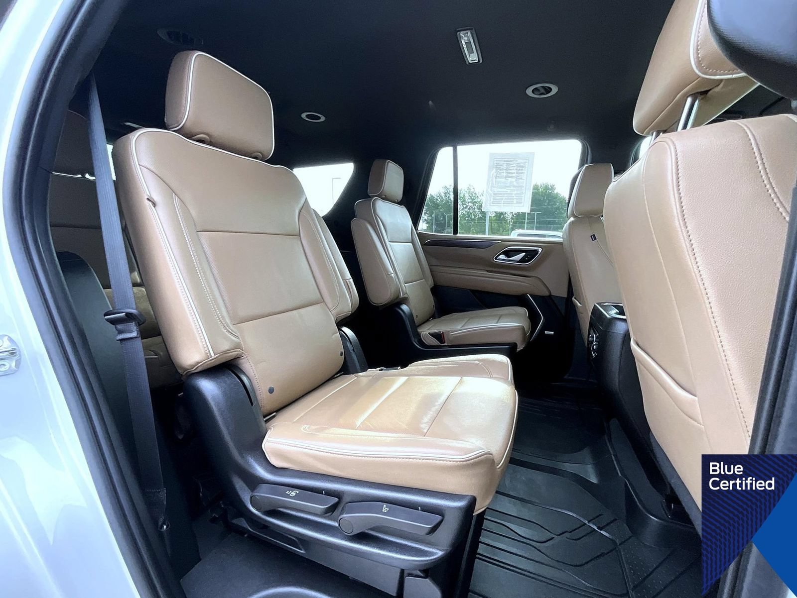 Used 2022 Chevrolet Tahoe Premier AWD/4WD image 19