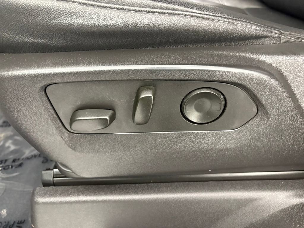 Used 2024 Chevrolet Silverado 2500 LTZ w/ LTZ Premium Package image 16