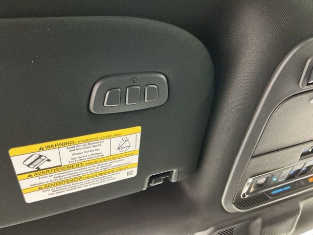 Certified 2025 Ford F450 Platinum w/ FX4 Off-Road Package image 27