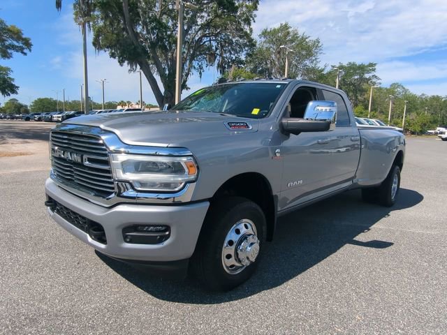 Used 2024 RAM 3500 Laramie w/ Towing Technology Group AWD/4WD image 9