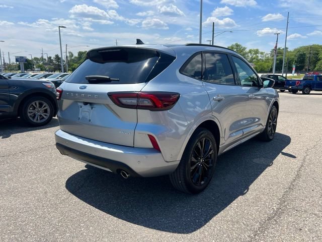 Certified 2024 Ford Escape ST-Line Elite w/ Premium Technology Package AWD/4WD image 4
