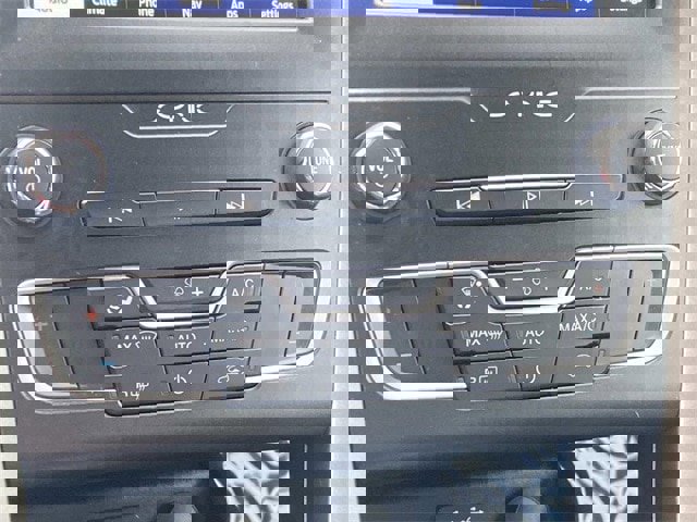 Certified 2020 Ford Fusion SE image 61