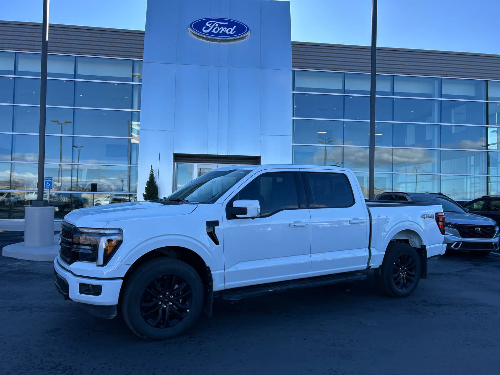 Certified 2025 Ford F150 Lariat AWD/4WD image 1