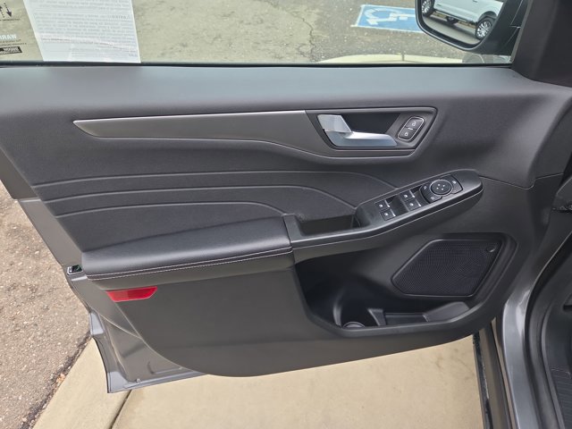 Certified 2023 Ford Escape SE image 11