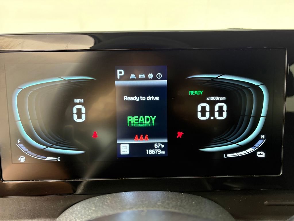 Used 2023 Kia Sportage LX AWD/4WD image 16