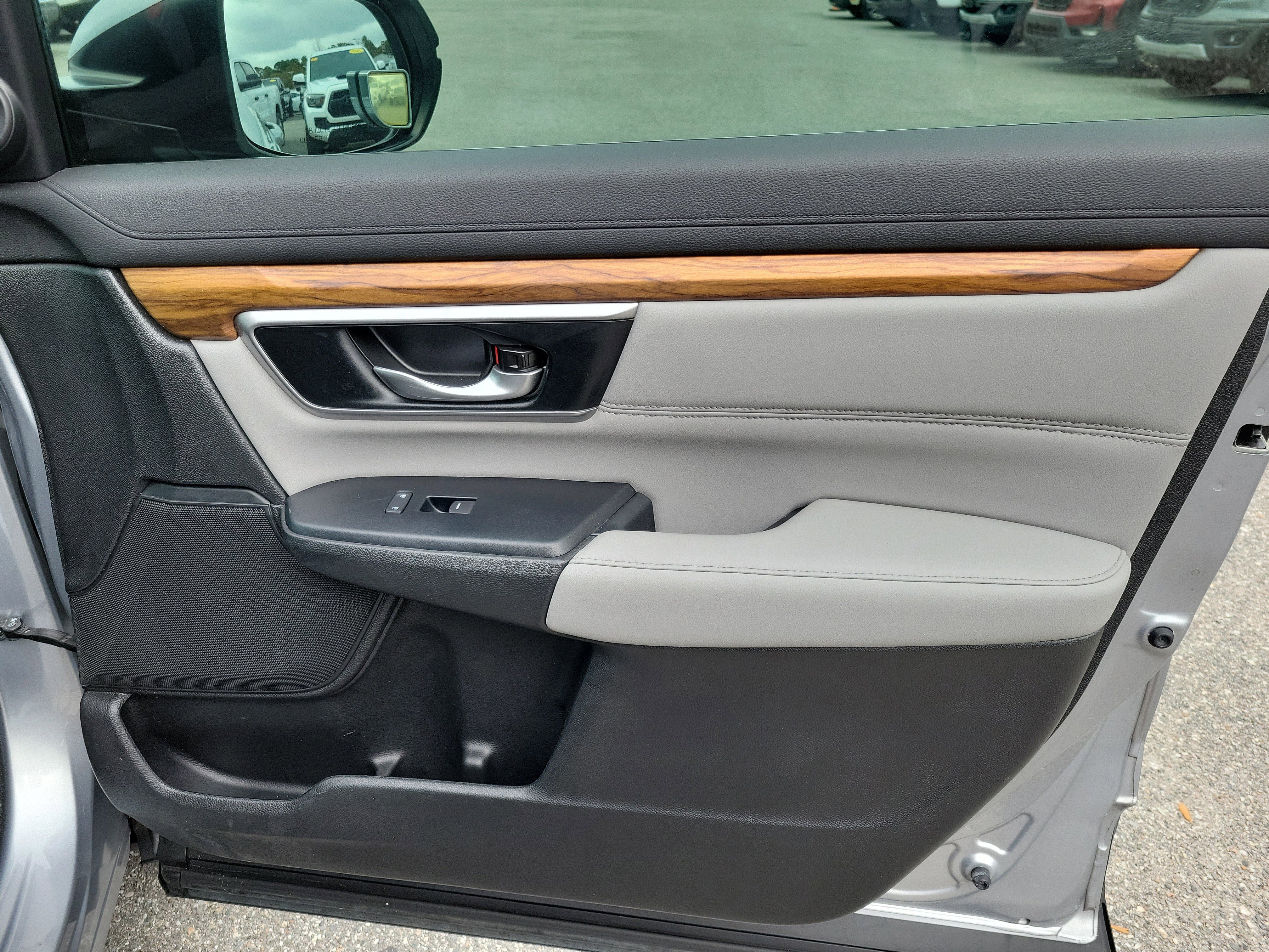 Used 2019 Honda CR-V EX-L image 27