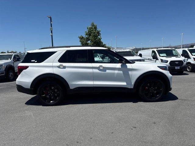 Certified 2022 Ford Explorer ST w/ Equipment Group 401A AWD/4WD image 5