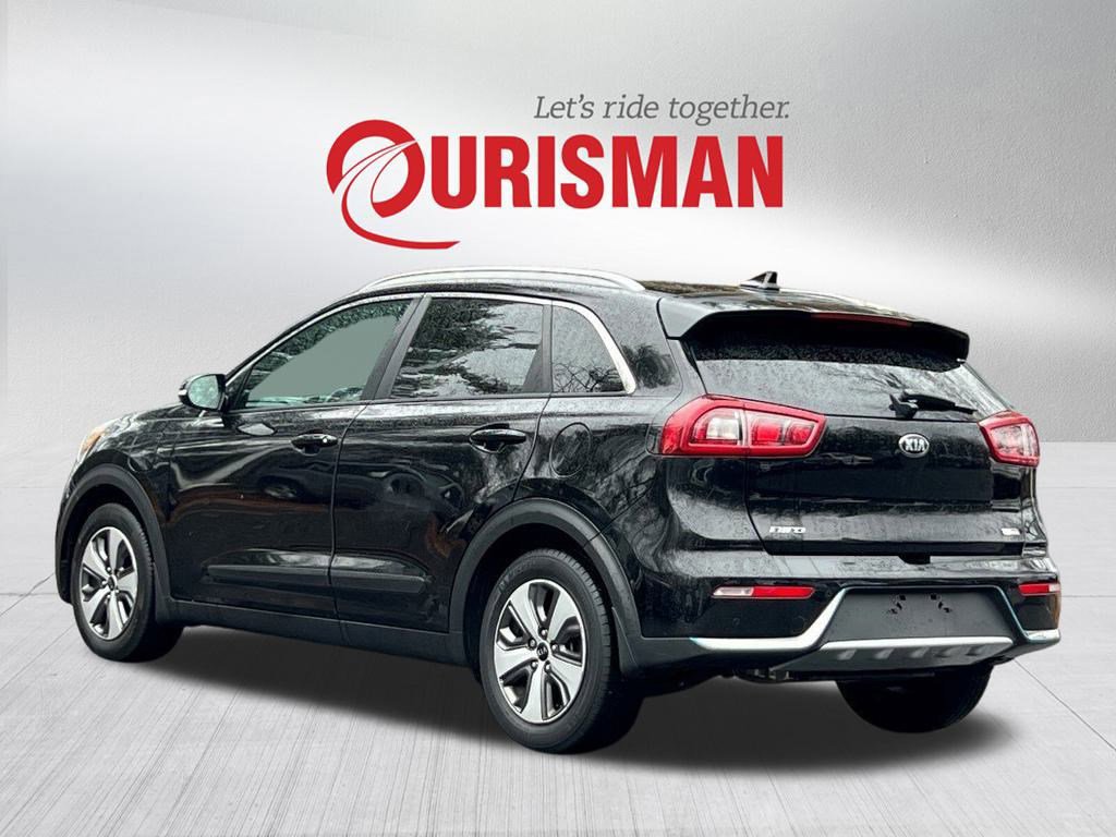 Used 2018 Kia Niro EX Premium image 3