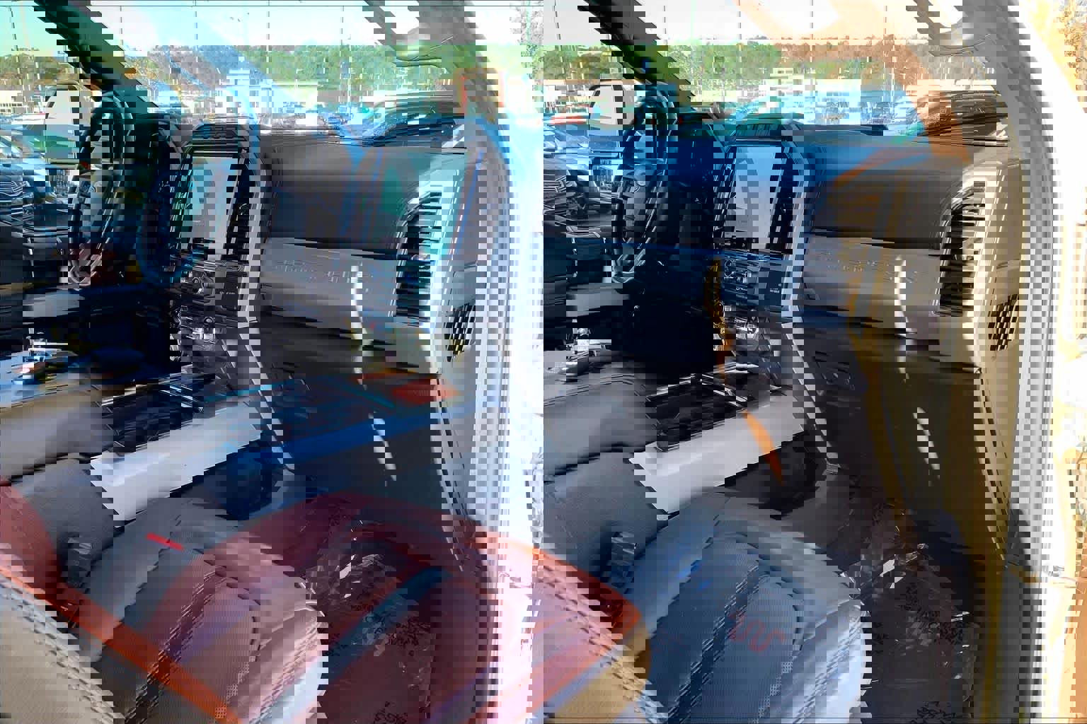 Certified 2022 Ford F250 King Ranch w/ King Ranch Ultimate Package image 17