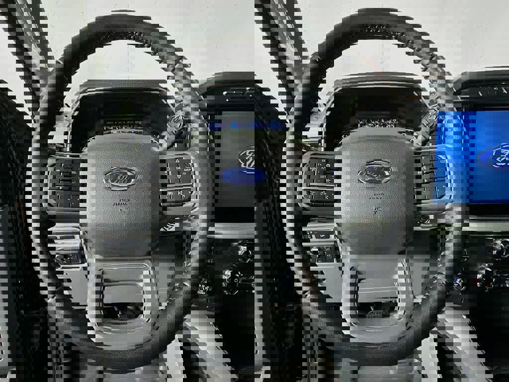 Certified 2022 Ford F150 XLT w/ Equipment Group 302A High image 19