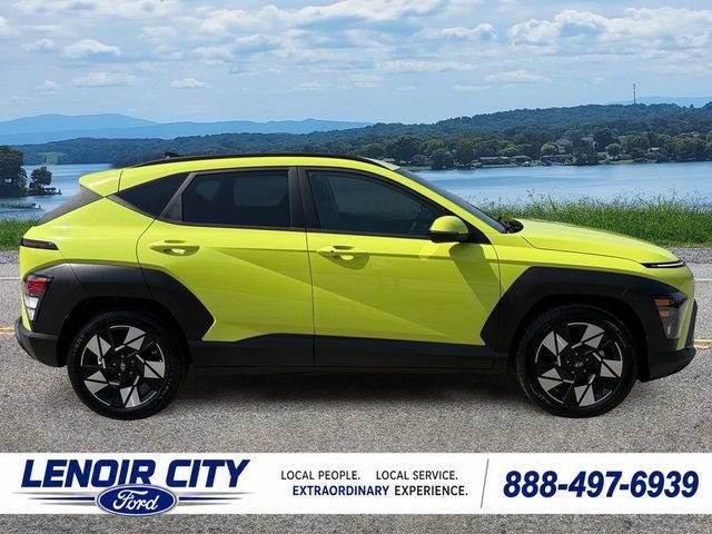 Used 2025 Hyundai Kona SEL FWD image 2