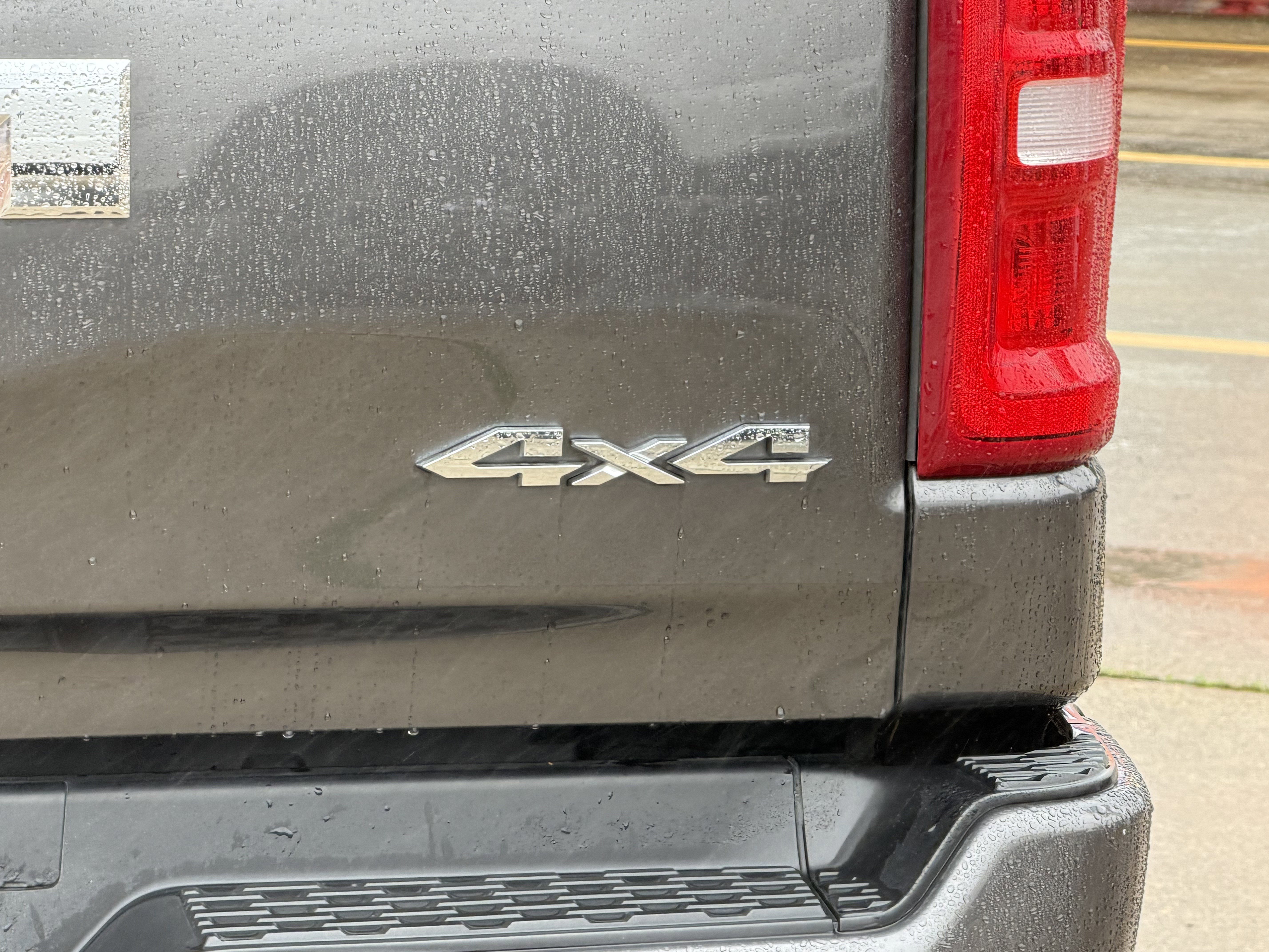 Used 2025 RAM 1500 Laramie w/ Laramie Southwest Edition image 12