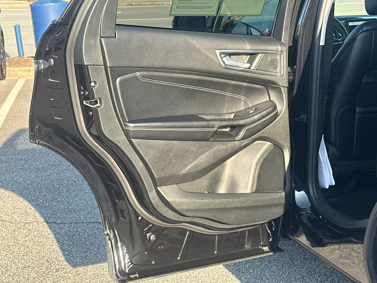 Certified 2022 Ford Edge Titanium AWD/4WD image 24