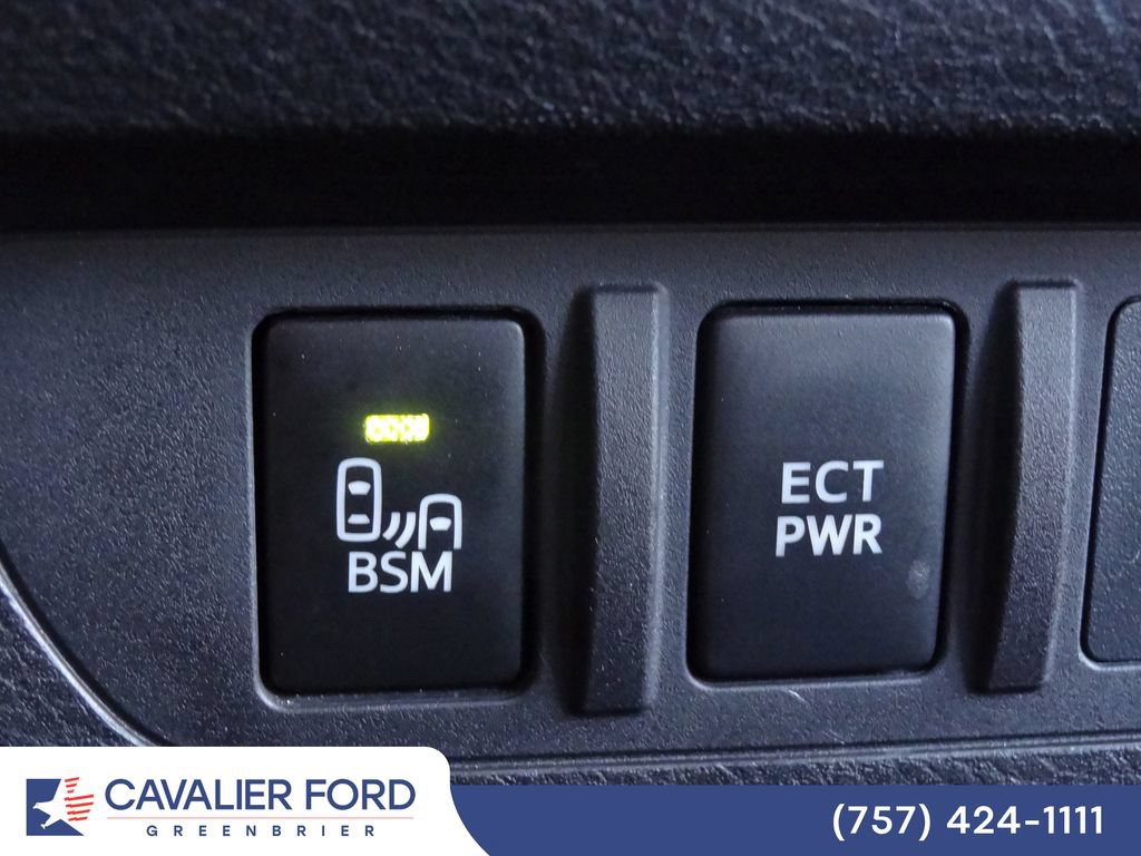 Used 2022 Toyota Tacoma SR5 w/ Technology Package RWD image 27