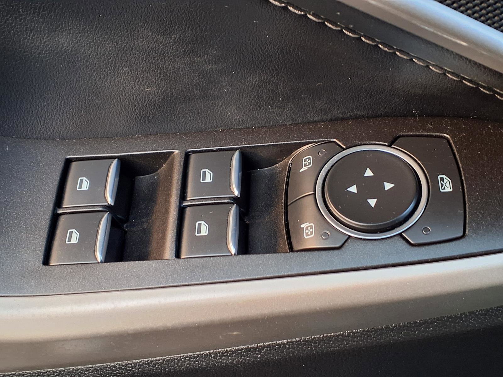 Certified 2022 Ford Explorer XLT w/ Equipment Group 202A image 17