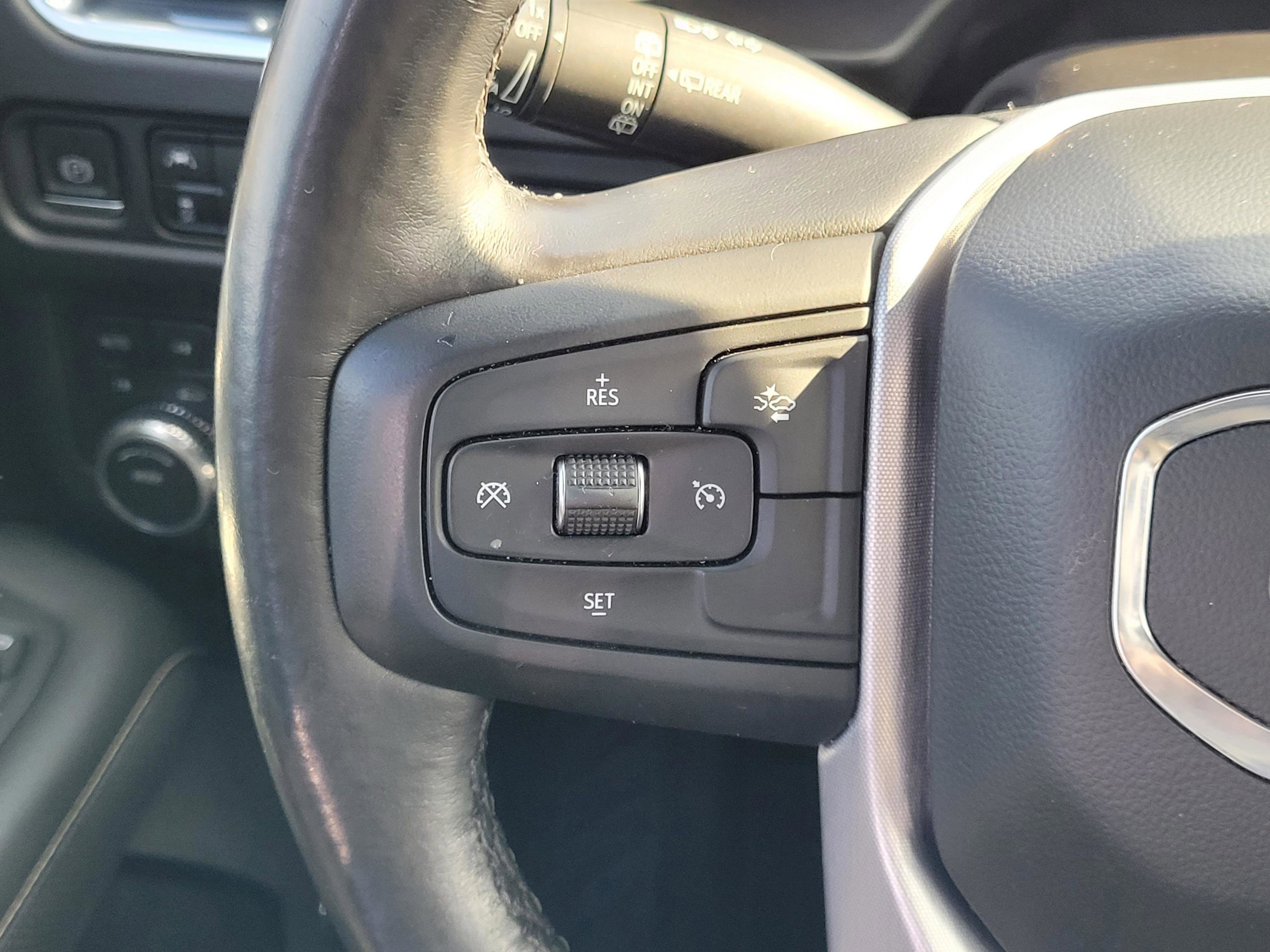 Used 2021 GMC Yukon SLT AWD/4WD image 14