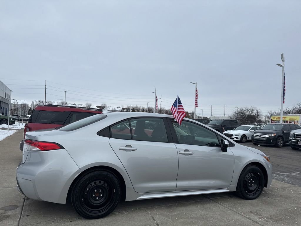 Used 2022 Toyota Corolla LE image 10
