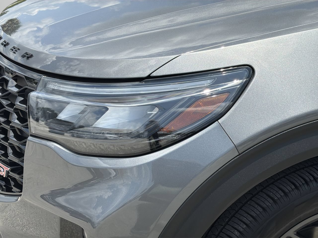 Certified 2025 Ford Explorer ST w/ Sun And Sound Package AWD/4WD image 6