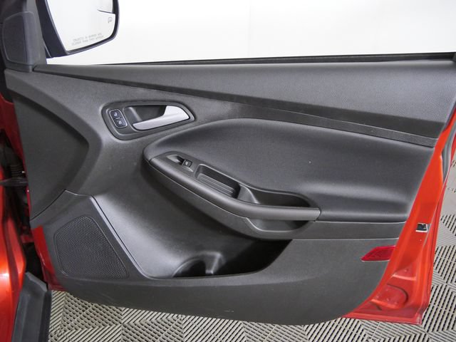 Certified 2018 Ford Focus SEL w/ Cold Weather Package FWD image 11