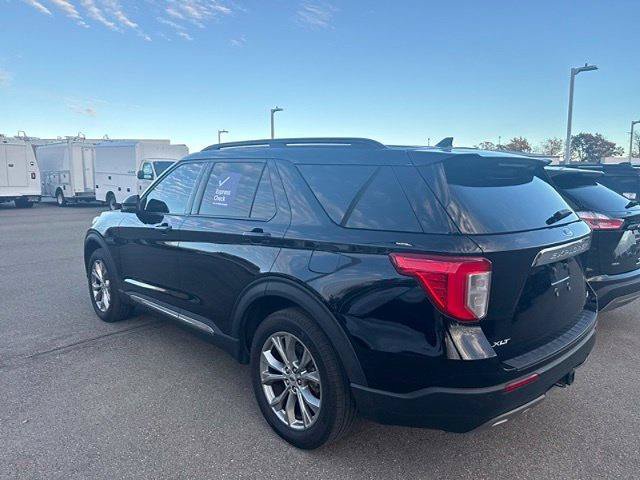 Certified 2023 Ford Explorer XLT w/ Equipment Group 202A AWD/4WD image 22