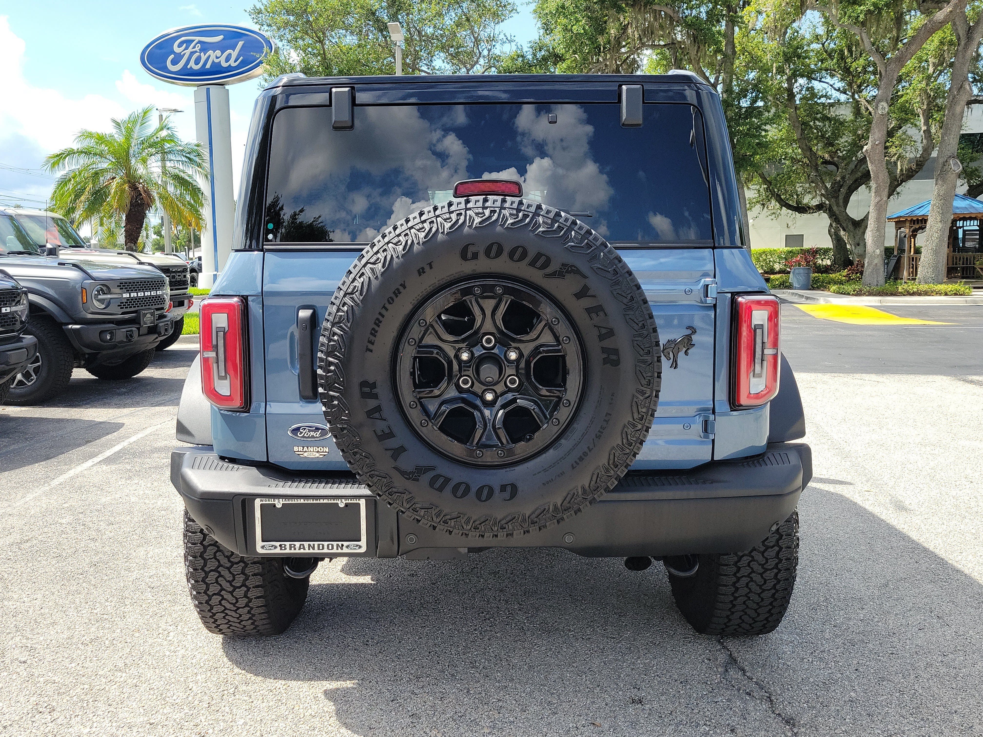 Certified 2025 Ford Bronco Badlands AWD/4WD image 8