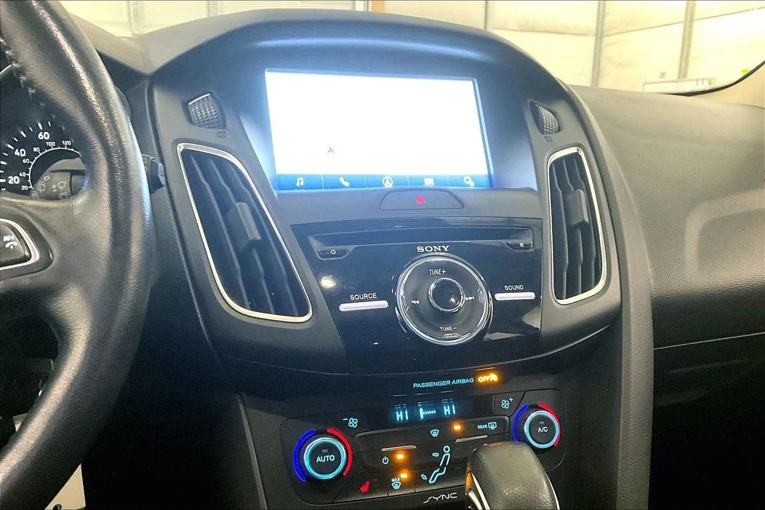 Certified 2017 Ford Focus SEL w/ Cold Weather Package image 8