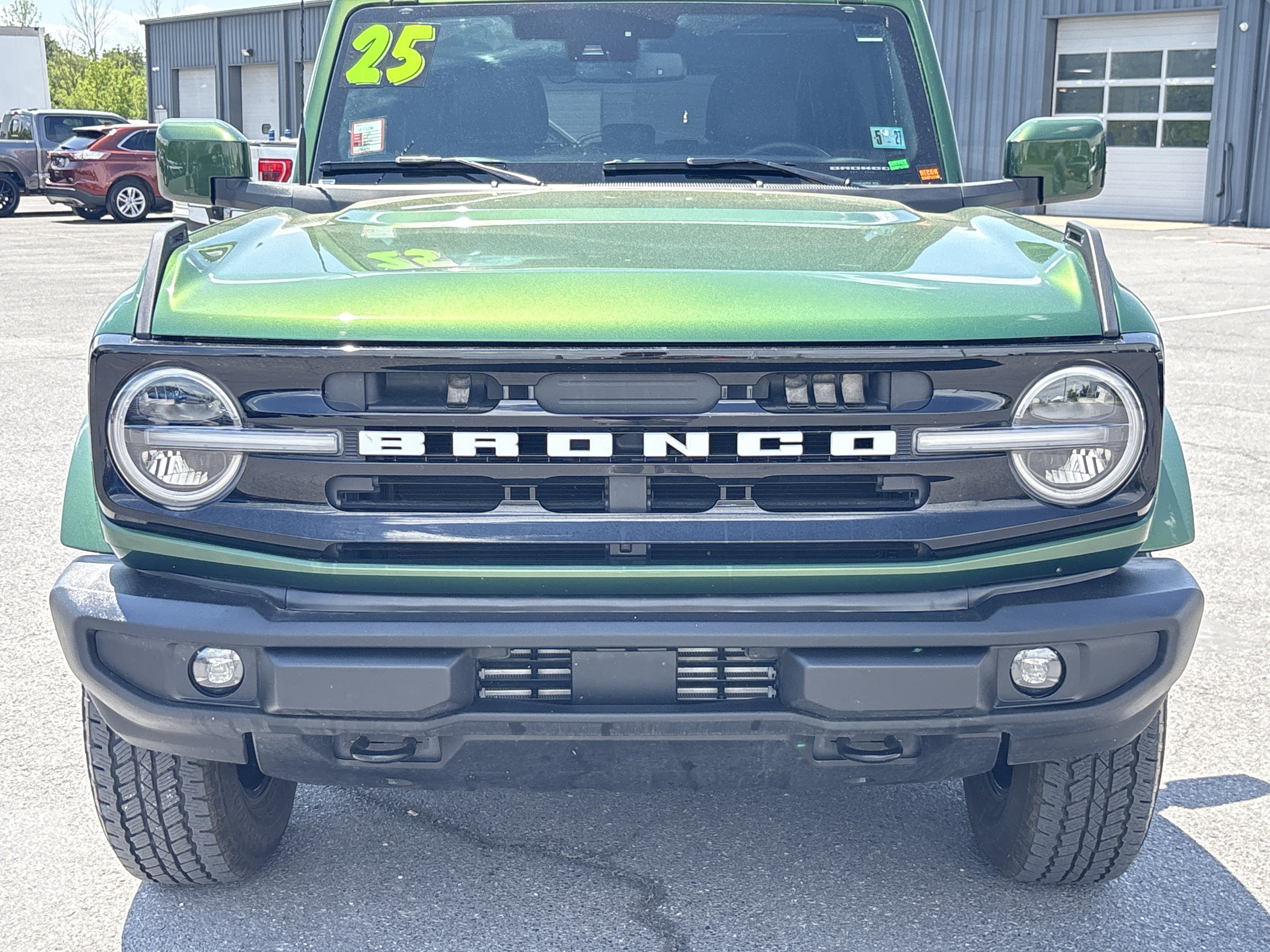 Certified 2025 Ford Bronco Outer Banks AWD/4WD image 12