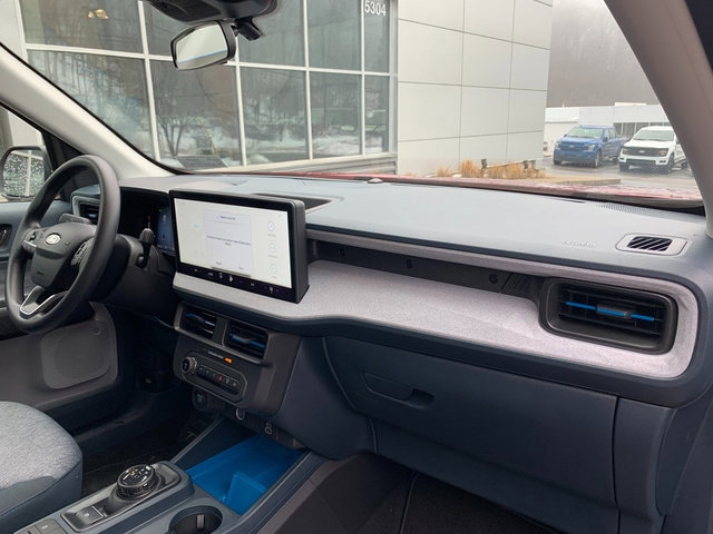 Certified 2025 Ford Maverick XLT image 12