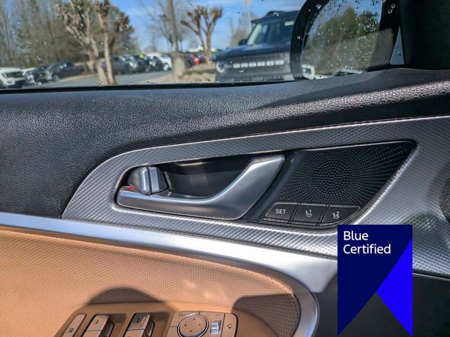 Used 2022 Genesis G70 3.3T image 12